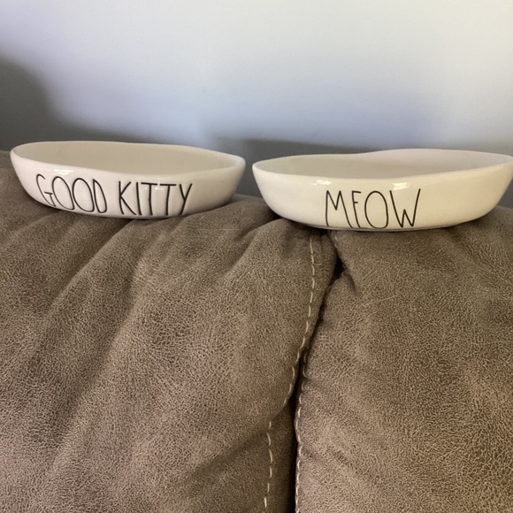 Rae Dunn ceramic cat dishes - Picture 1 of 5